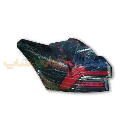 چراغ خطر عقب چپ روی گلگیر آریزو 6 پرو