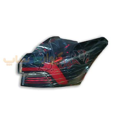 چراغ خطر عقب راست روی گلگیر آریزو 6 پرو